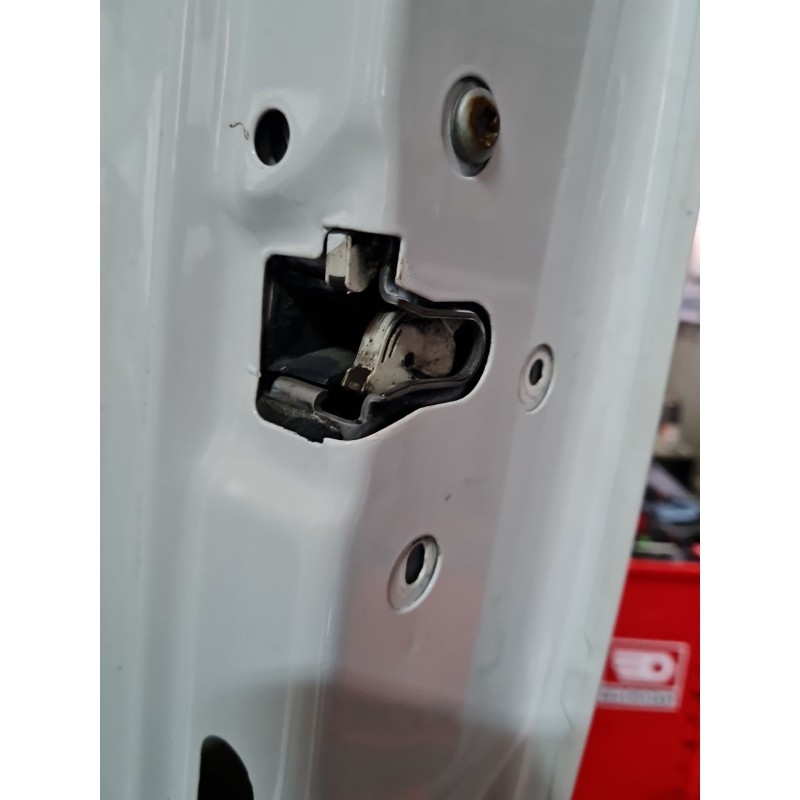 CERRADURA PUERTA DELANTERA DERECHA 