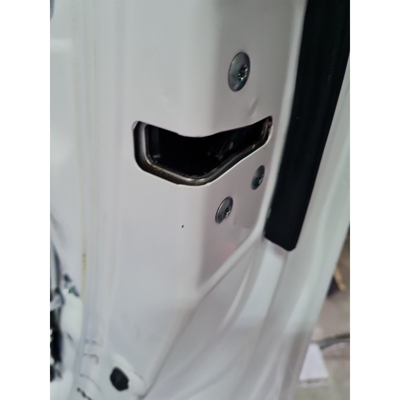 CERRADURA PUERTA DELANTERA DERECHA 