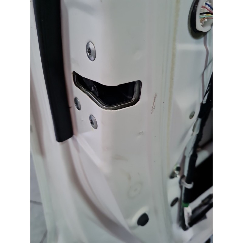 CERRADURA PUERTA DELANTERA IZQUIERDA 