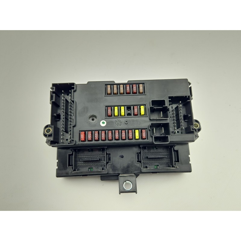 CAJA RELES / FUSIBLES 1389975080 