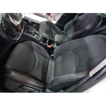 ASIENTO DELANTERO IZQUIERDO 