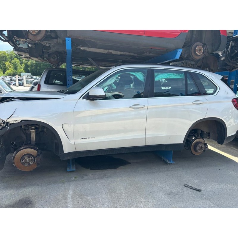 BMW X5 (F15)