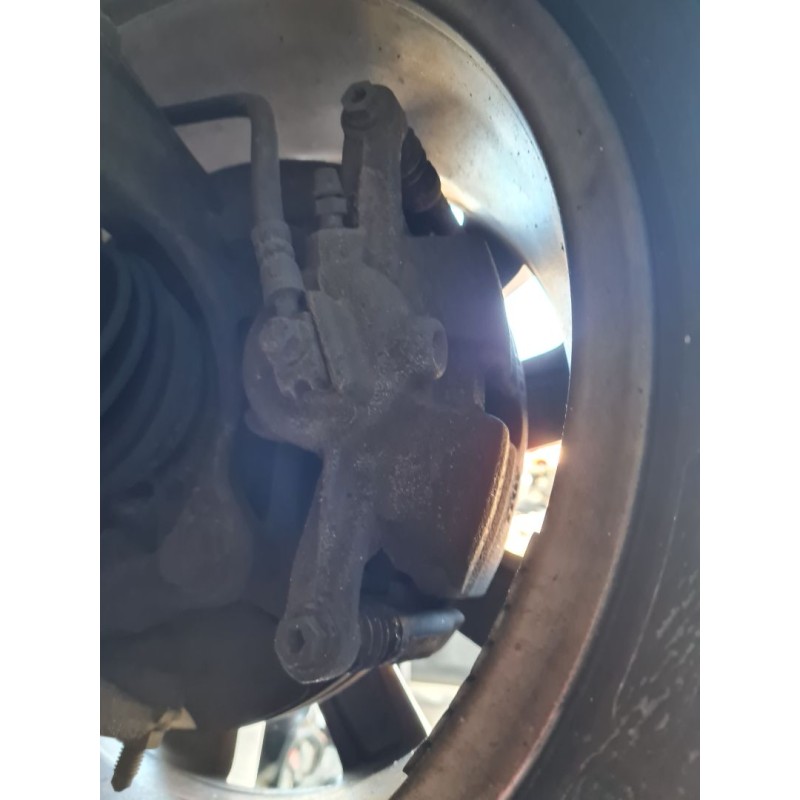 PINZA DE FRENO DELANTERA IZQUIERDA 8V0615123D 
