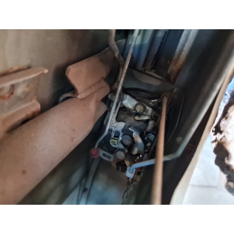 CERRADURA PUERTA DELANTERA DERECHA 