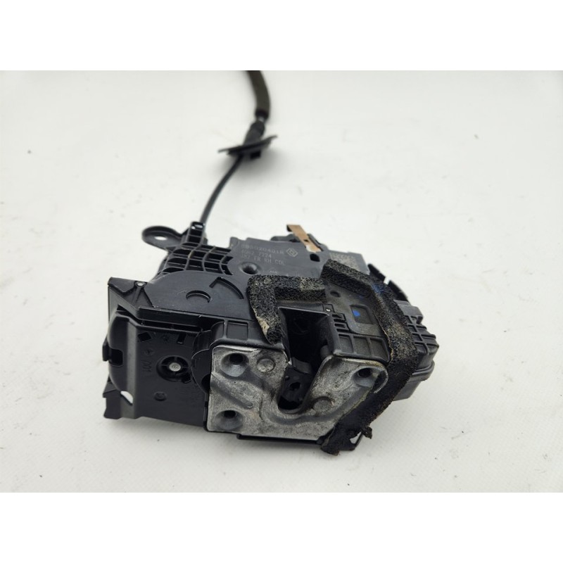 CERRADURA PUERTA DELANTERA DERECHA 805020401R 