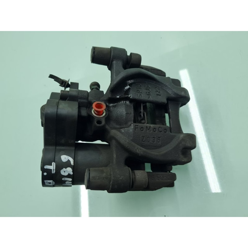 PINZA DE FRENO TRASERA DERECHA GV612D250B 