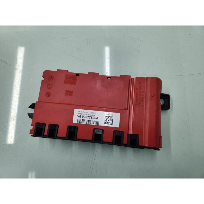 CAJA RELES / FUSIBLES 922775204 