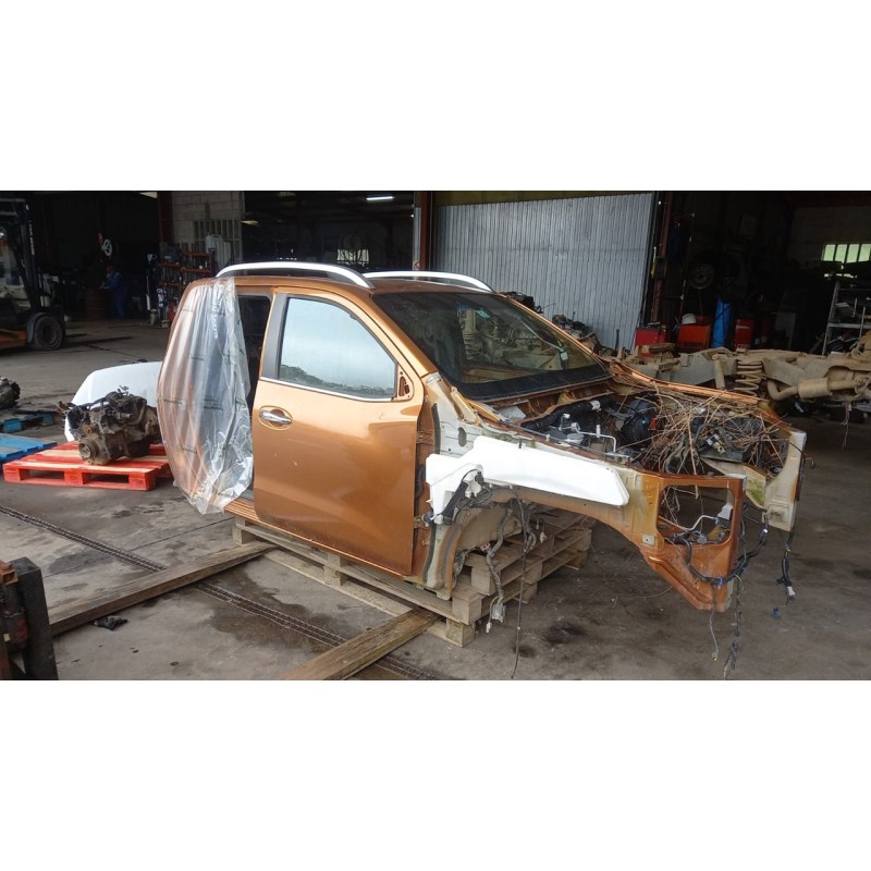 NISSAN NP300 PICK-UP (D23)