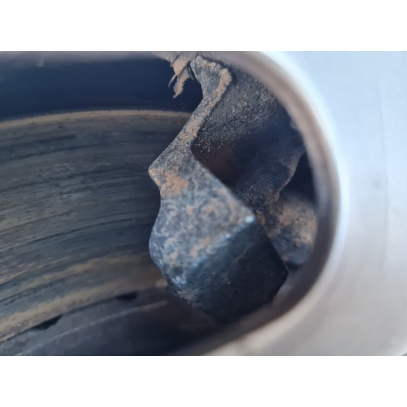 PINZA DE FRENO DELANTERA DERECHA 