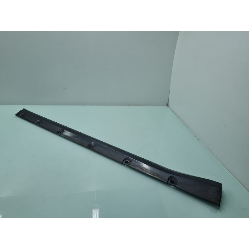 FALDON LATERAL IZQUIERDO 7585260060 