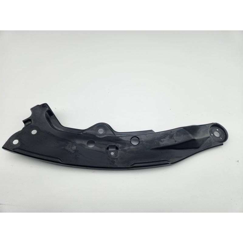 SOPORTE FARO IZQUIERDO 5H0806929 