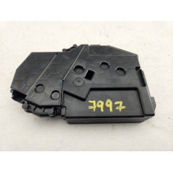 CAJA RELES / FUSIBLES A1775404007 
