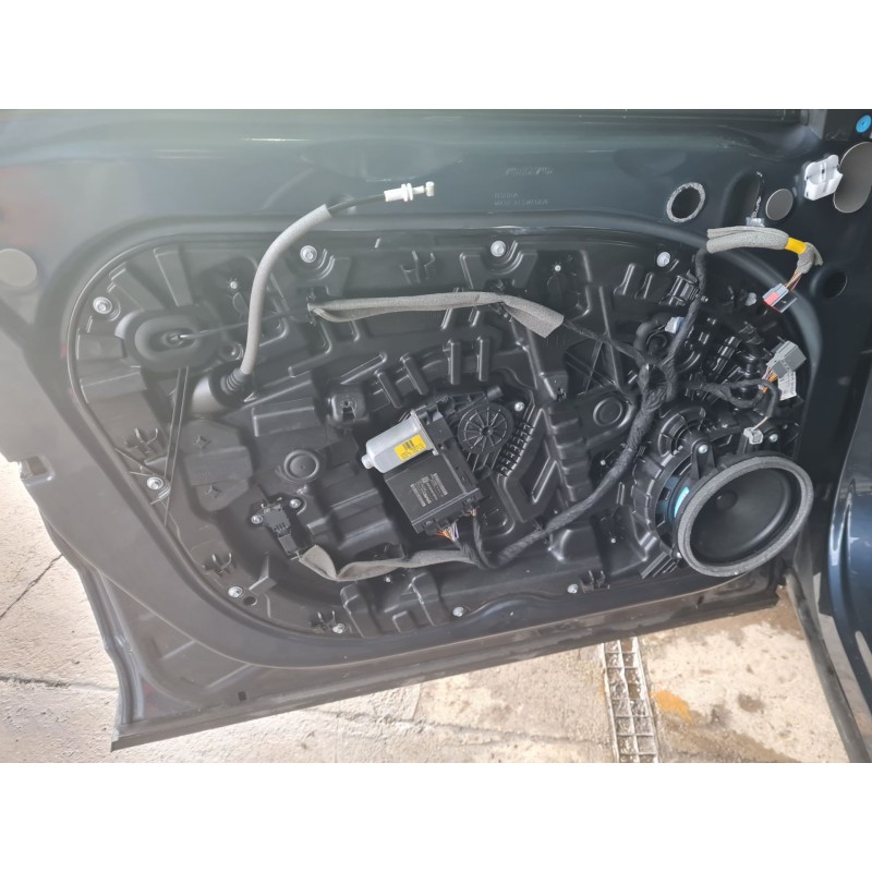 ELEVALUNAS DELANTERO IZQUIERDO 31416995 