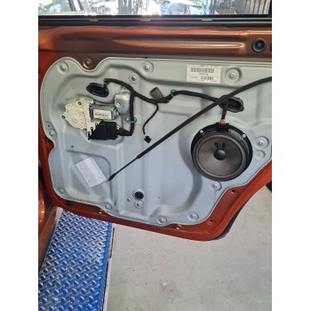 ELEVALUNAS TRASERO DERECHO 1T0839730L 