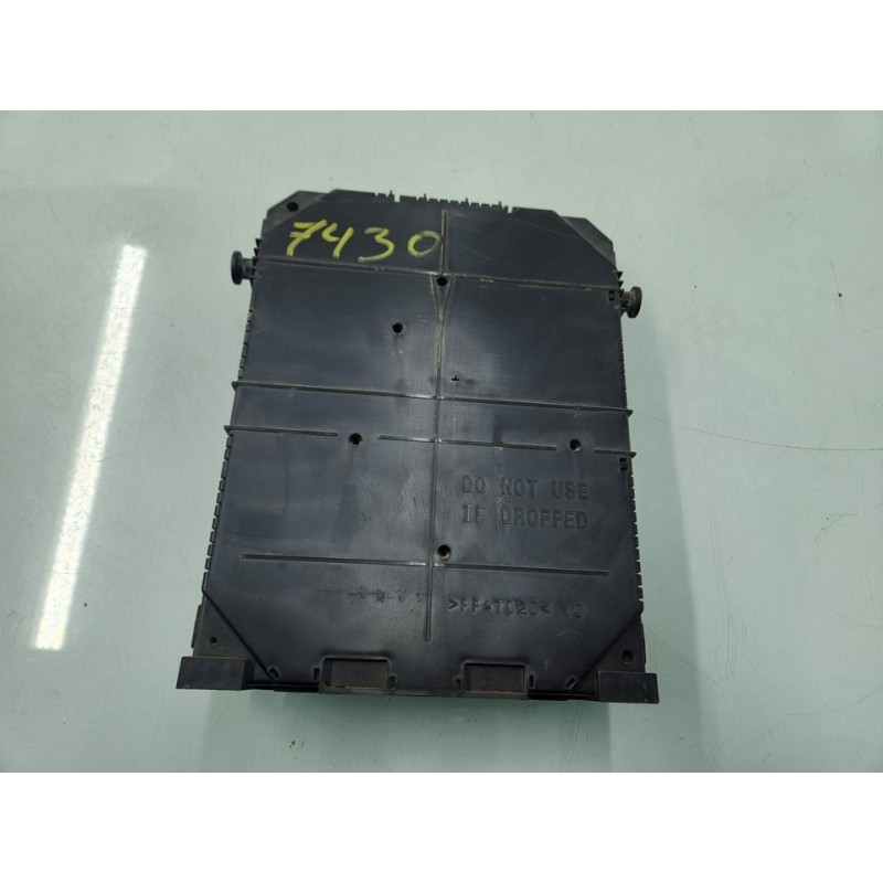 CAJA RELES / FUSIBLES 9830707880 