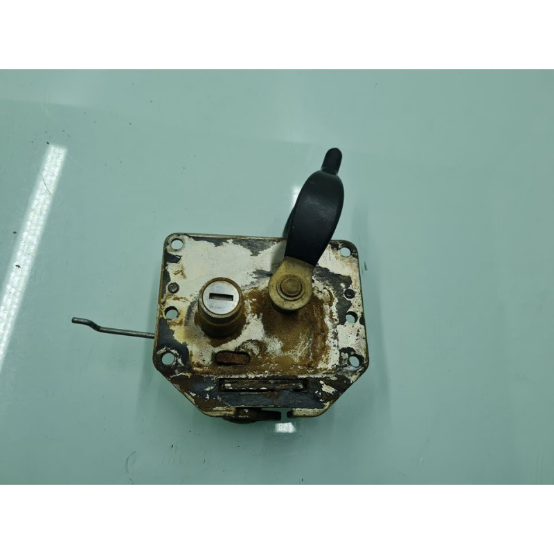 CERRADURA MALETERO / PORTON 
