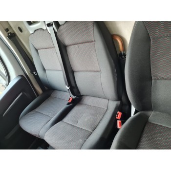 ASIENTO DELANTERO DERECHO 