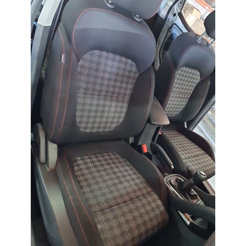 ASIENTO DELANTERO DERECHO 