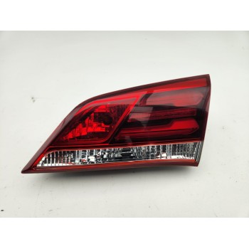 PILOTO TRASERO DERECHO INTERIOR 924043Z6 