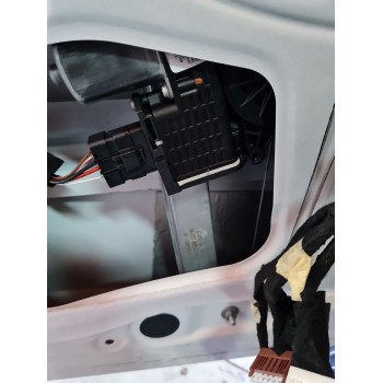 ELEVALUNAS DELANTERO IZQUIERDO 807217664R 