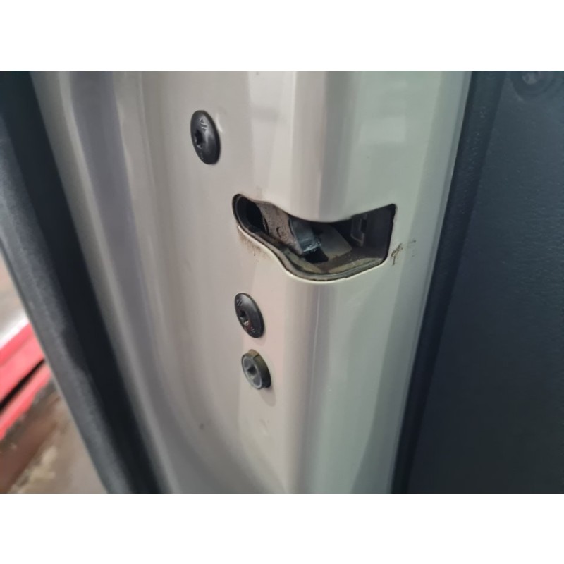 CERRADURA PUERTA DELANTERA IZQUIERDA 