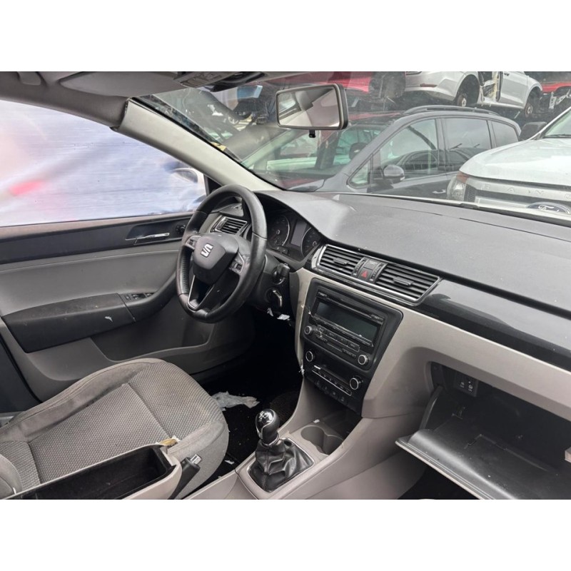seat toledo (kg3) del año 2015