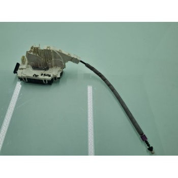CERRADURA PUERTA DELANTERA DERECHA A2047201835 
