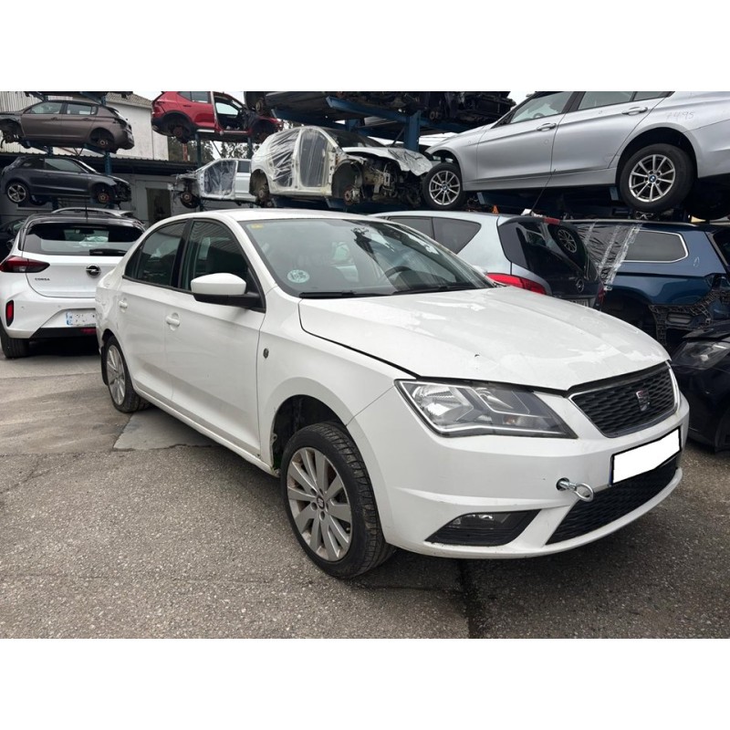 seat toledo (kg3) del año 2015