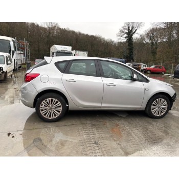 OPEL ASTRA J LIM.