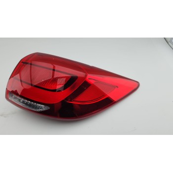 PILOTO TRASERO DERECHO 924023W510 