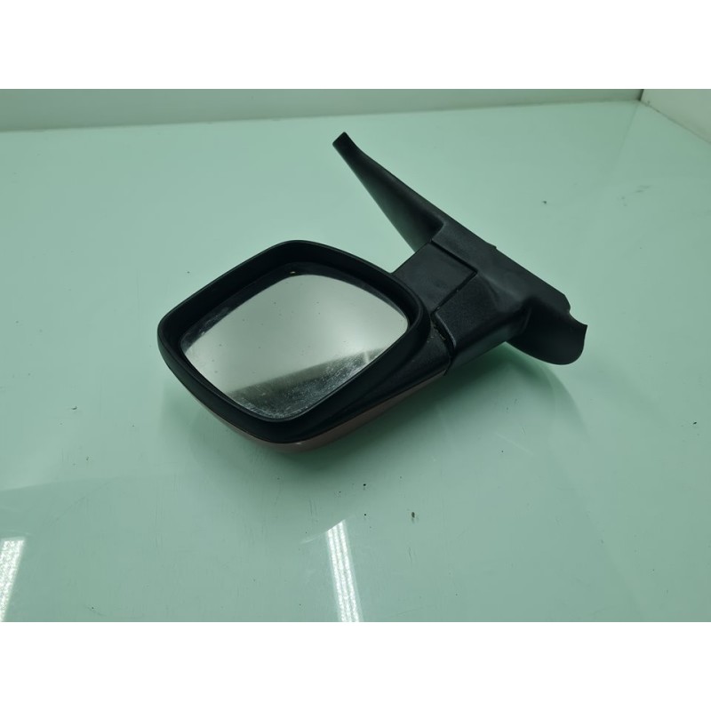 RETROVISOR IZQUIERDO 