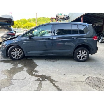 VOLKSWAGEN TOURAN (5T1)