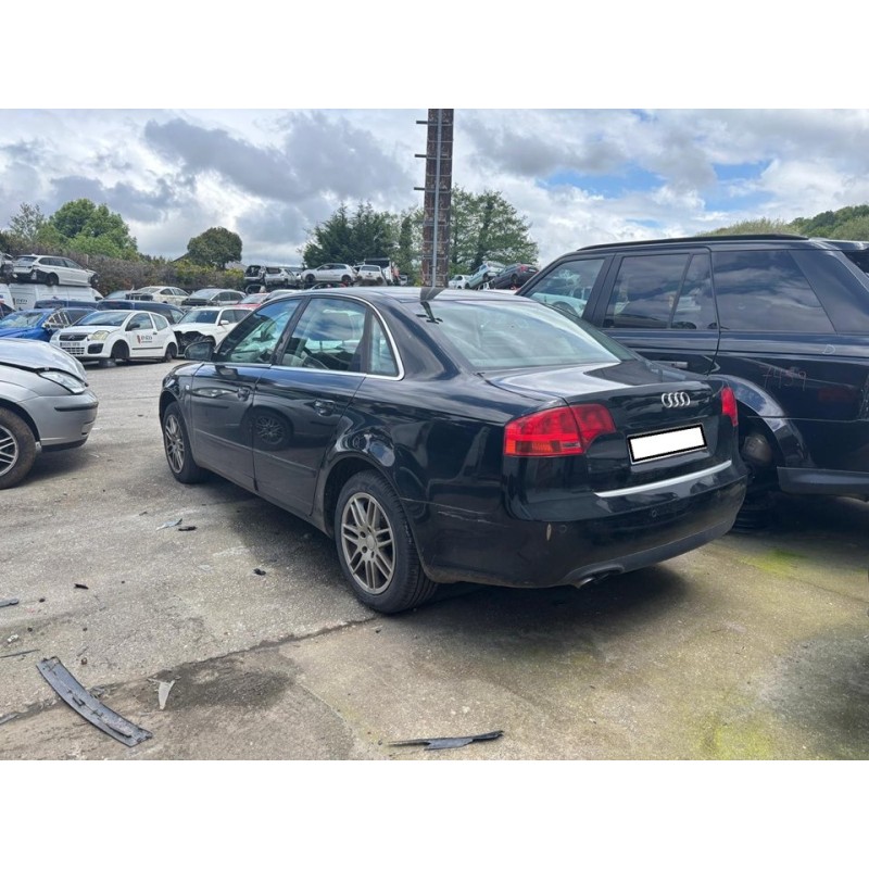 AUDI A4 BERLINA (8E)