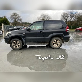 TOYOTA LAND CRUISER (J12)