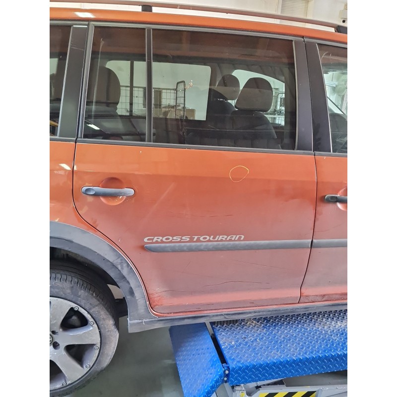 PUERTA TRASERA DERECHA 1T0833056R 