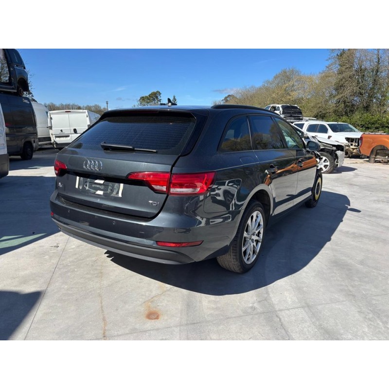 AUDI A4 AVANT (8W5)
