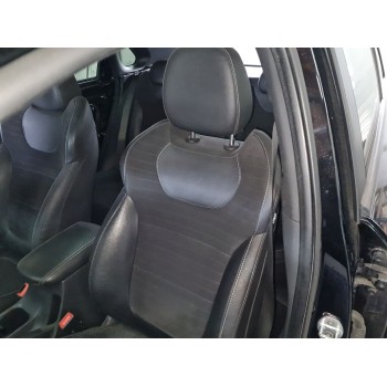 ASIENTO DELANTERO IZQUIERDO 