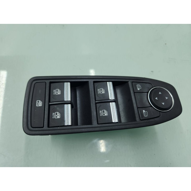 MANDO ELEVALUNAS DELANTERO IZQUIERDO 254107080R 