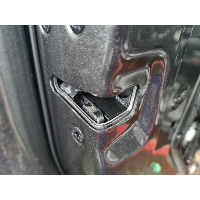 CERRADURA PUERTA DELANTERA IZQUIERDA PX7AA21813 
