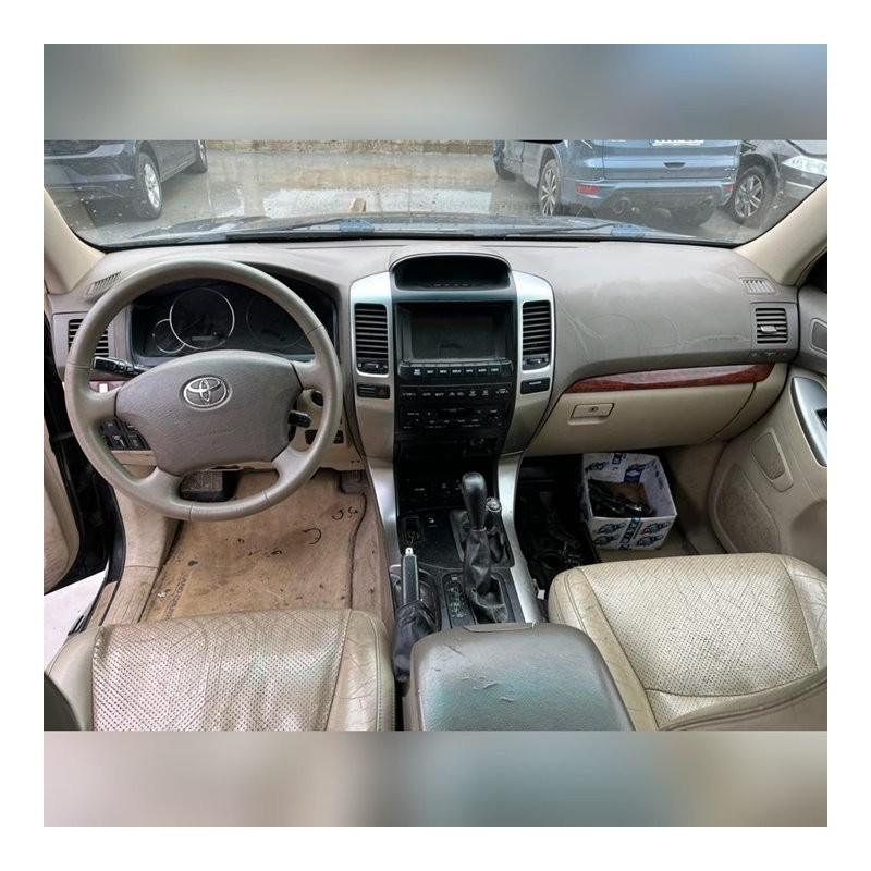 toyota land cruiser (j12) del año 2005