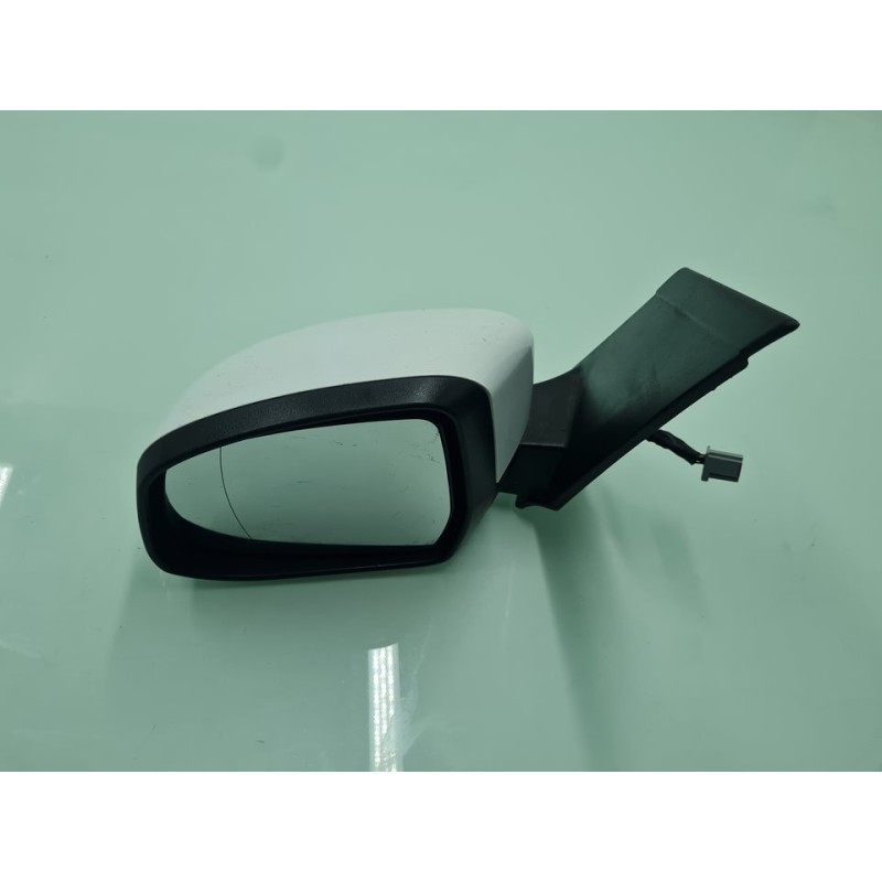 RETROVISOR IZQUIERDO 