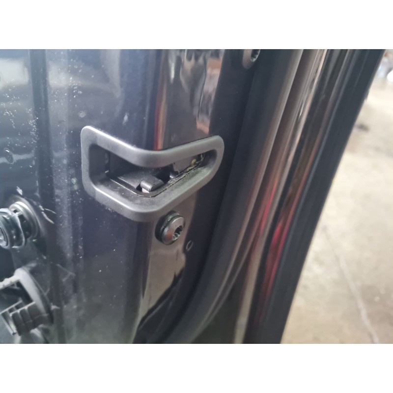 CERRADURA PUERTA DELANTERA DERECHA 8J1837016F 
