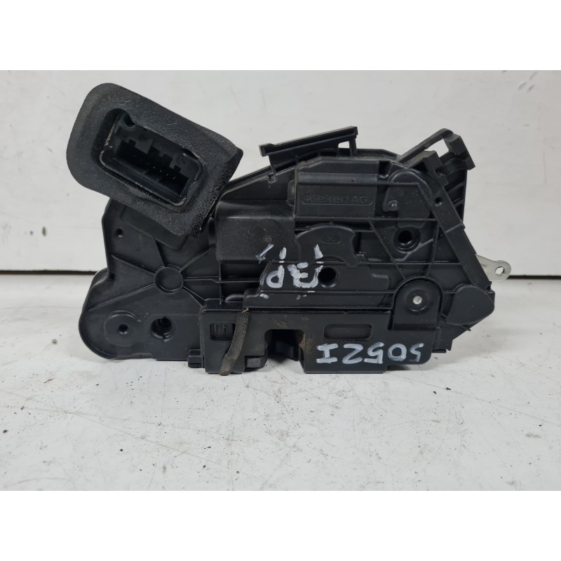 CERRADURA PUERTA DELANTERA IZQUIERDA 5K1837015 