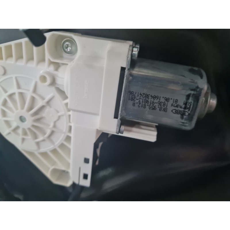 ELEVALUNAS TRASERO DERECHO 4G0839462 