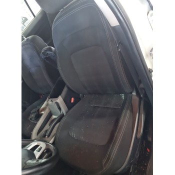 ASIENTO DELANTERO IZQUIERDO 