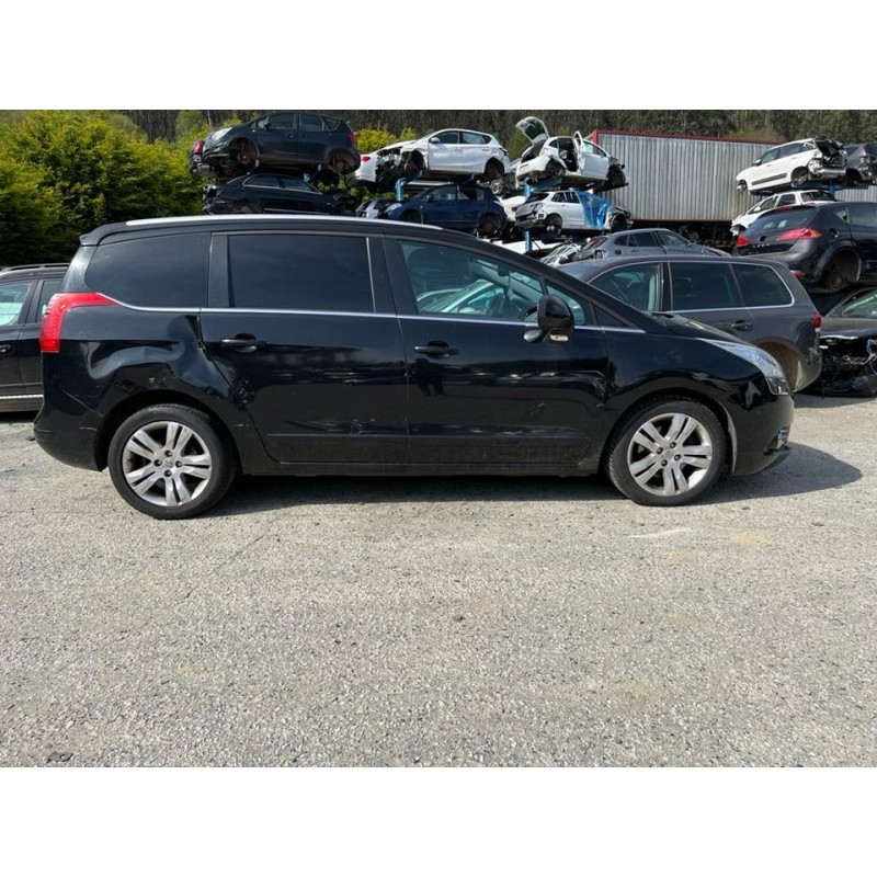 peugeot 5008 del año 2012