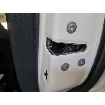 CERRADURA PUERTA TRASERA DERECHA 69050K0040 