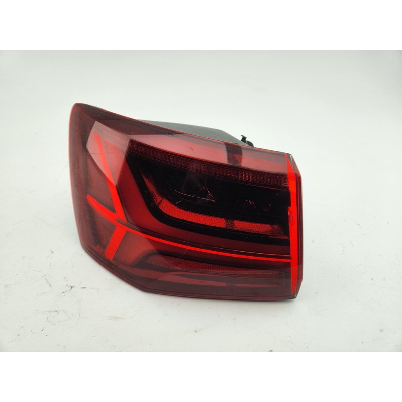 PILOTO TRASERO IZQUIERDO 4G9945095F 