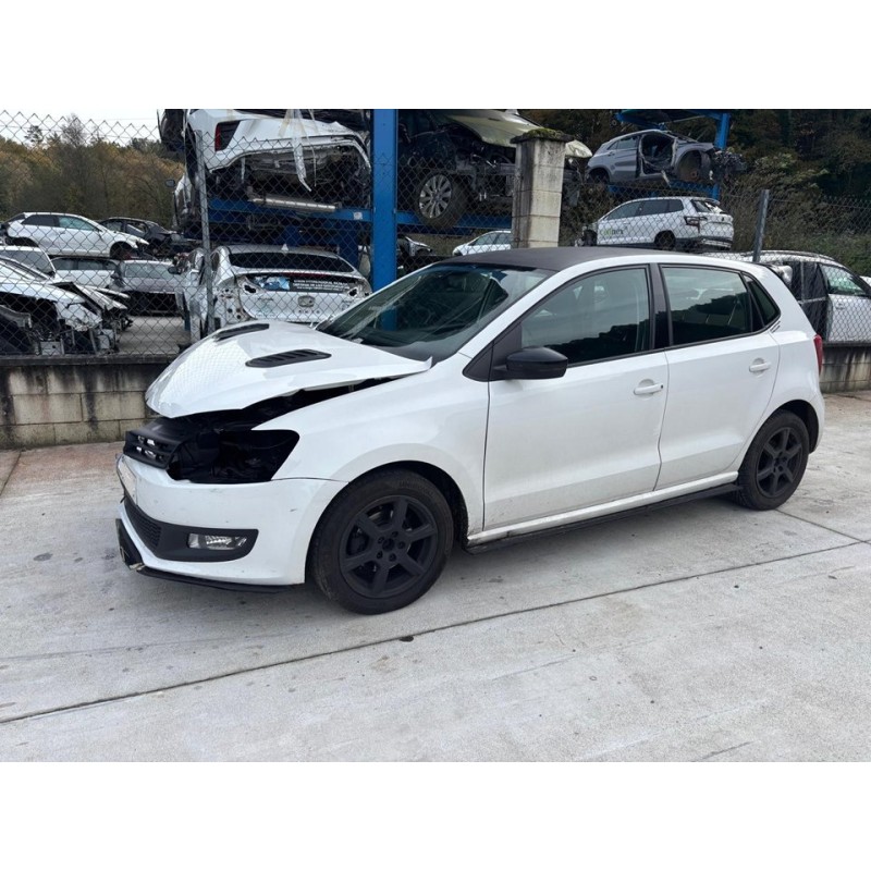 VOLKSWAGEN POLO (6R1)