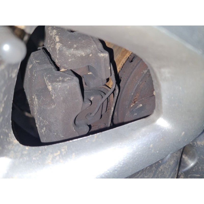 PINZA DE FRENO DELANTERA IZQUIERDA 